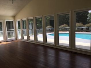4030 Glen Hollow Ct NE, Hickory, NC 28601
