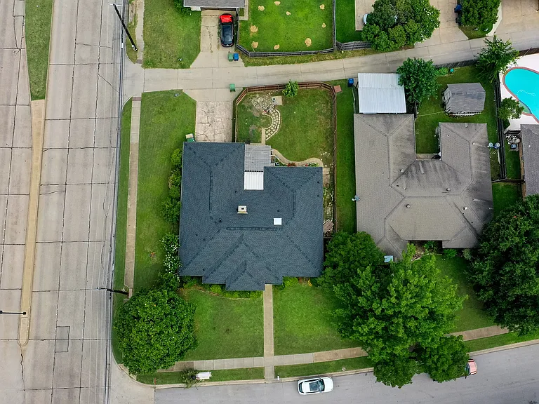 917 Meadowgate Dr — Photo 40