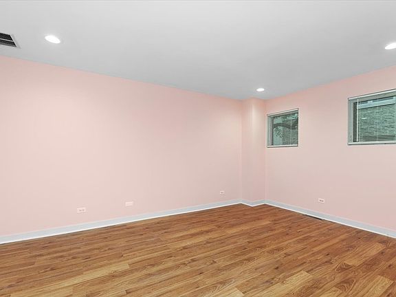 3rd image of 2828 N Talman Ave #1F