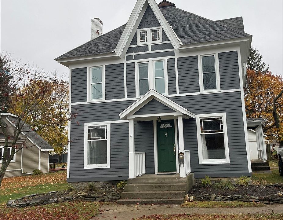 1st image of 212 S Lackawanna St