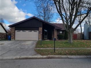 8940 Willowgate Ln, Dayton, OH 45424