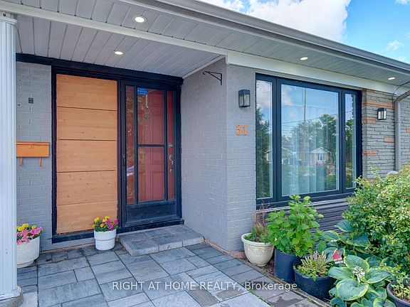 2nd image of 31 Frankton Cres