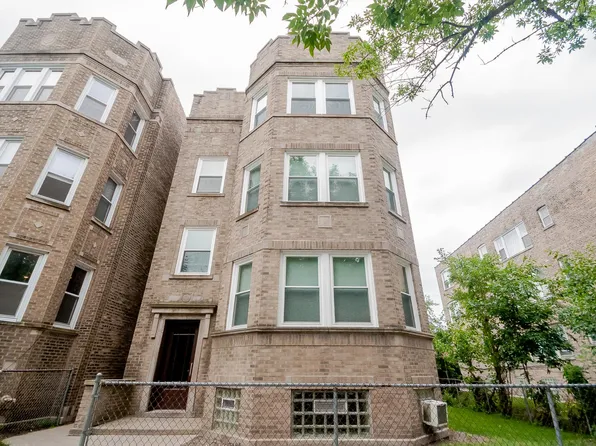 2433 W Fargo Ave APT 3, Chicago, IL 60645