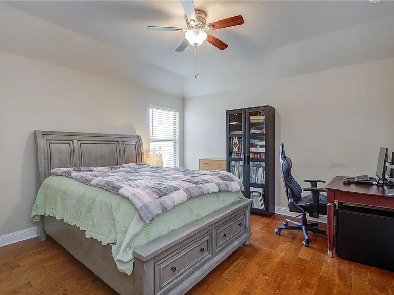 12902 Oak Falls Dr — Photo 43