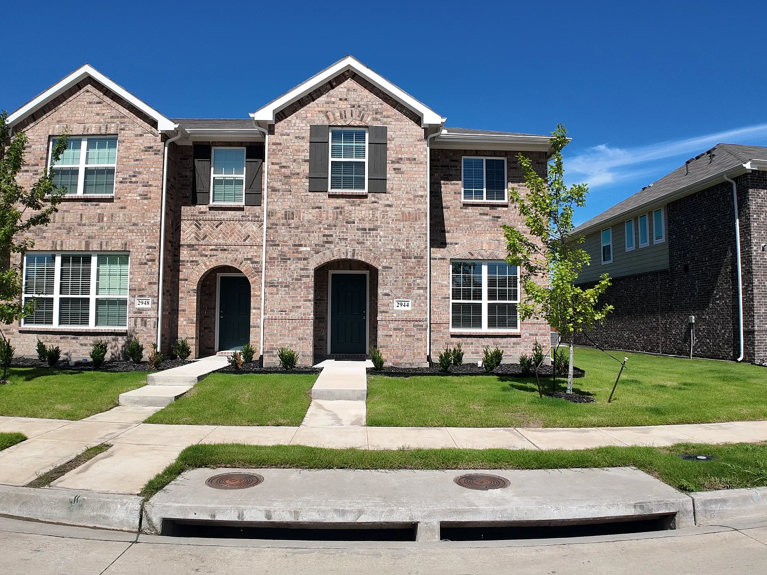 3 bed, 1765 sqft, $2,400 — Photo 1