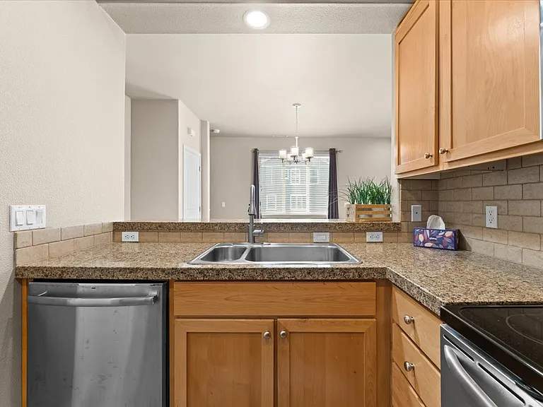 15525 SW Ivory St — Photo 18