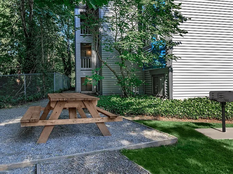 Alvista 240 — Photo 15