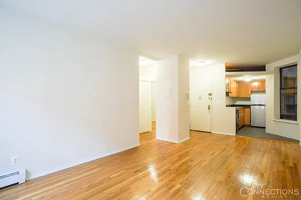 Rented by City Connections Realty | media 27