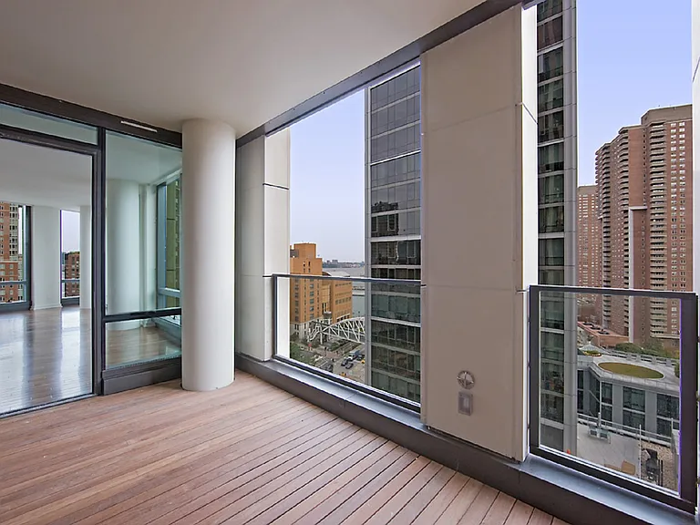 101 Warren St #1420 — Photo 5