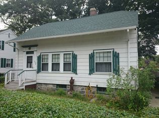 624 Lagrange St, West Roxbury, MA 02132