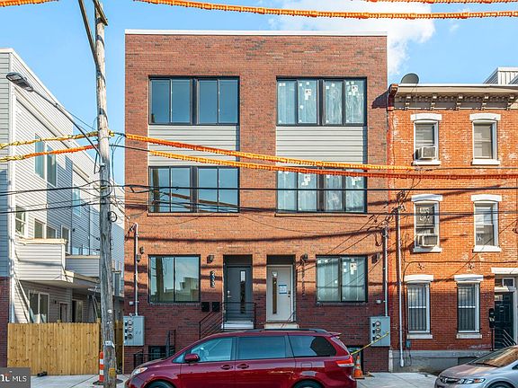 2nd image of 2331 Jasper St Floor 1
