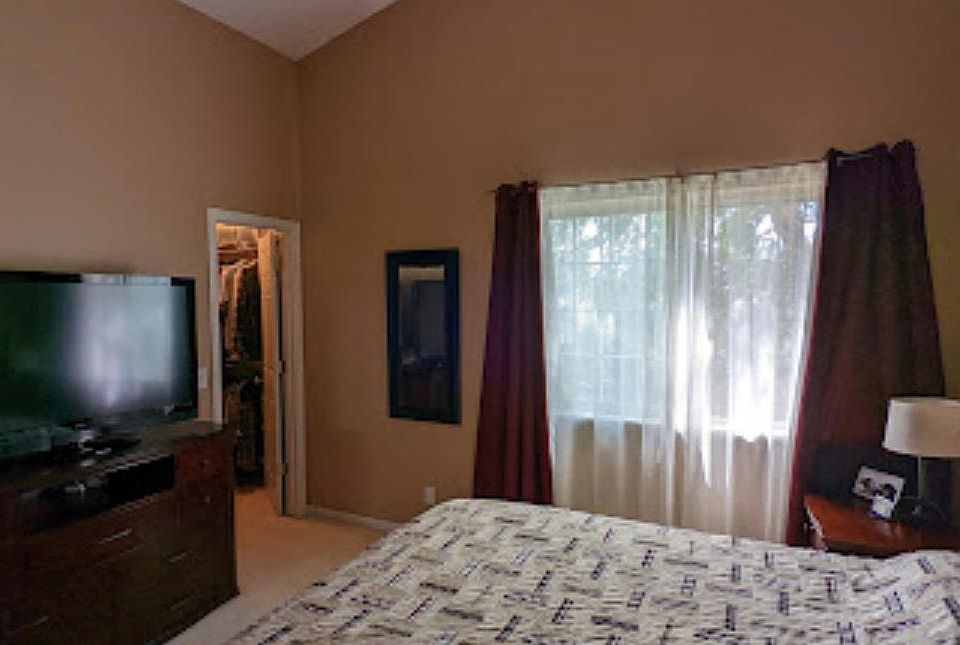1st image of 15640 25th Pl N Unit D