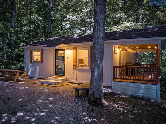 3rd image of 475 Timberlake Dr