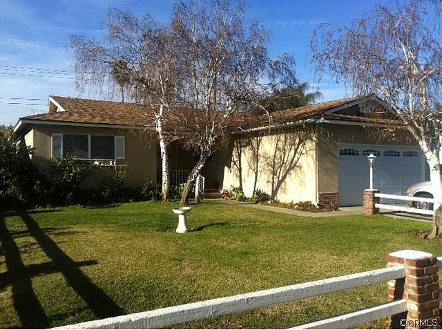 1st image of 1121 Sandsprings Dr