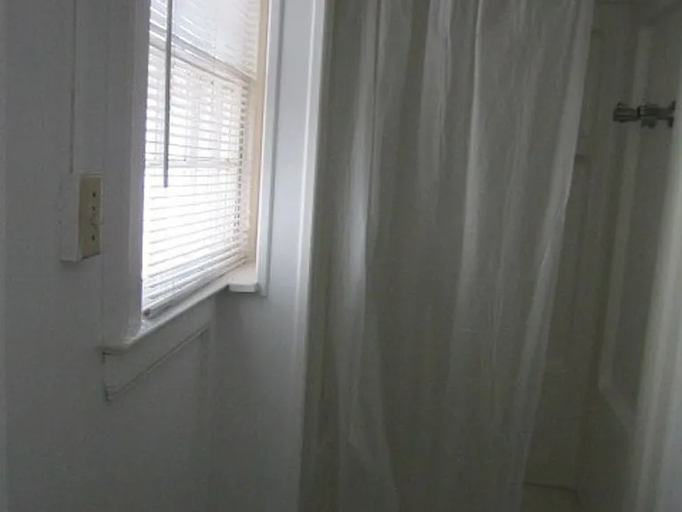 205 Comstock Avenue — Photo 17