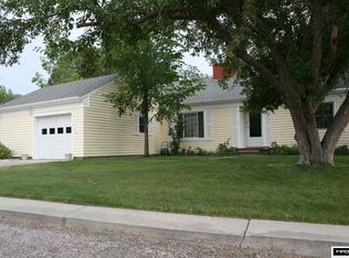 7 Hilltop Rd, Douglas, WY 82633