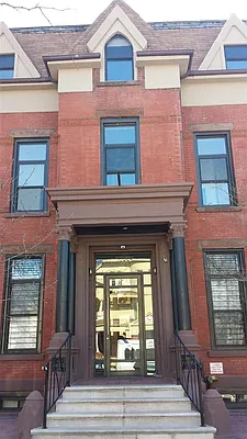 Rented by Sam Tabak | media 82