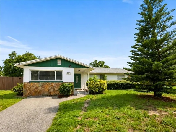8628 MAGNOLIA DRIVE, SEMINOLE, FL 33777