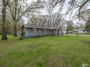 9667 Exeter Rd, Carleton, MI 48117