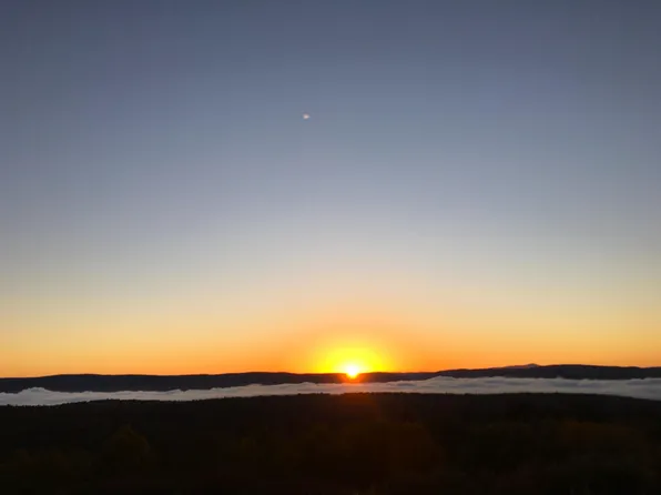 55 View Point Road, Putney, VT 05346
