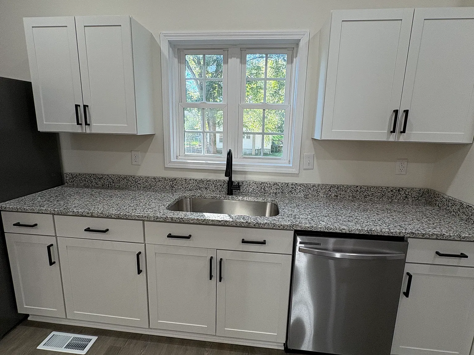 3 bed, 1260 sqft, $1,500 — Photo 3