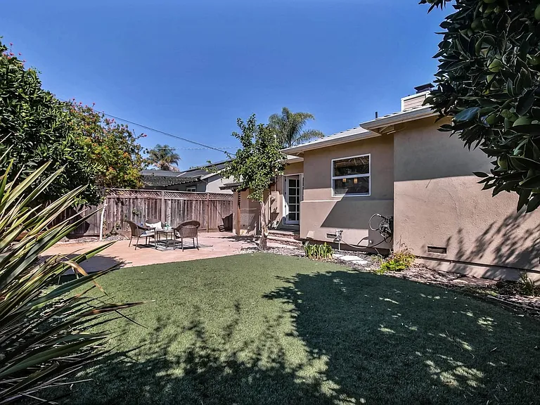 1359 Keoncrest Ave — Photo 19