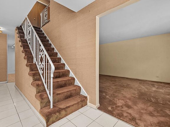 5th image of 3227 River Falls Dr