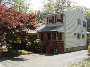 50 Laurel Rd, Lake Peekskill, NY 10537