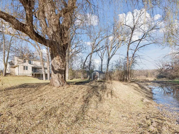 12761 Burwell Dr, Minnetonka, MN 55305