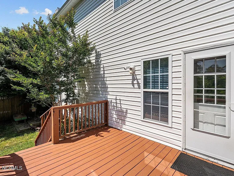 1010 Meridian Dr — Photo 39