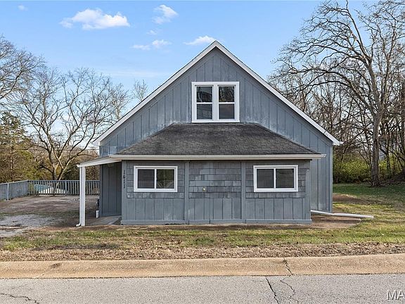 2nd image of 1411 Crystal Heights Rd