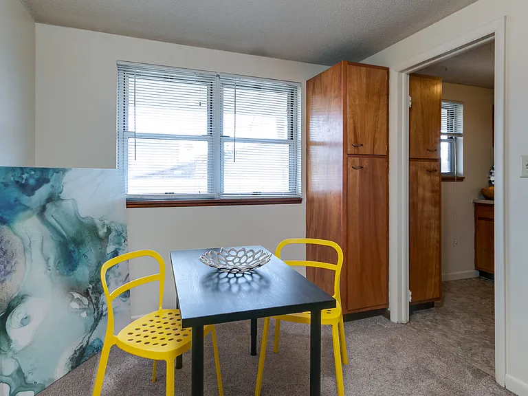 525 N Manhattan Ave — Photo 8