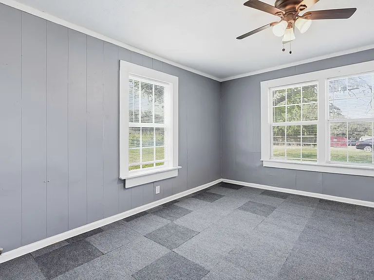 808 Mill St — Photo 17