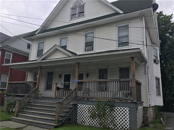 1st image of 3 1/2 Albert St Unit 1