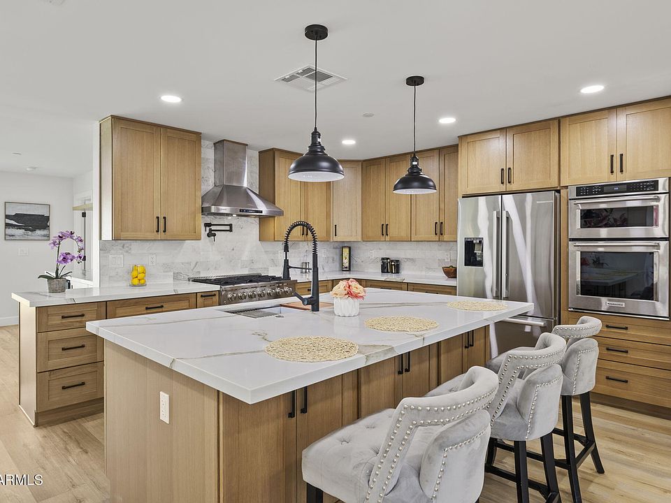 1st image of 8632 E HIGHLAND Avenue