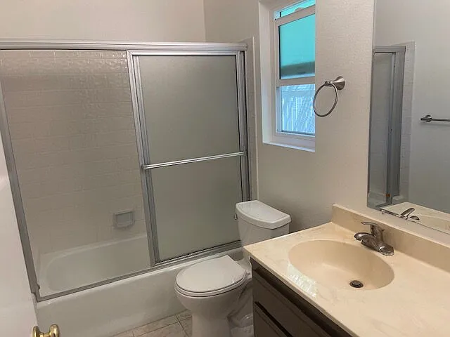 2806 Cacatua St #C — Photo 14