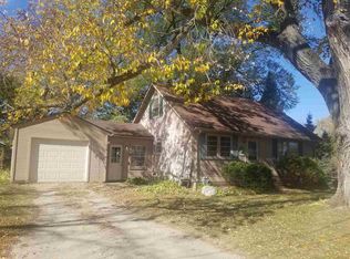 805 Washington St, Floyd, IA 50435