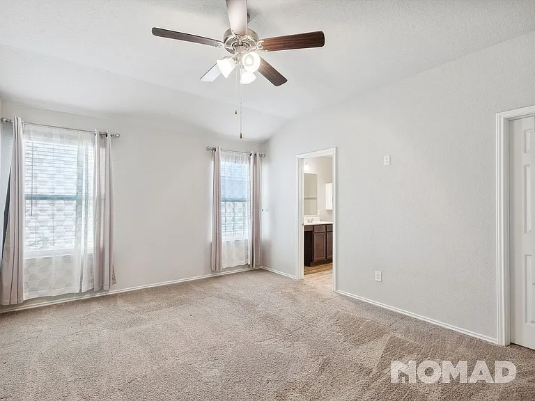 536 Long Leaf Dr — Photo 11