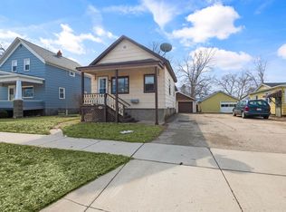 1127 Garfield Ave, Marinette, WI 54143