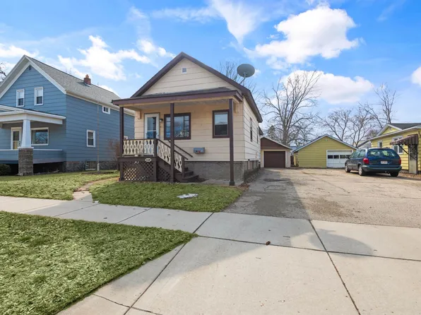 1127 Garfield Ave, Marinette, WI 54143