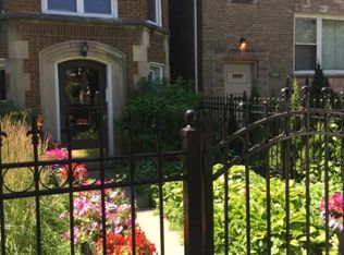 1762 W North Shore Ave, Chicago, IL 60626