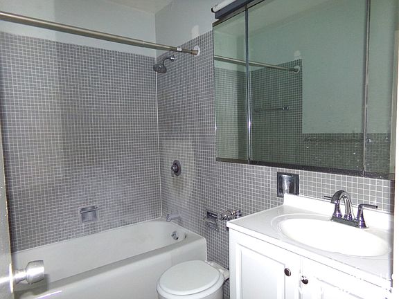 3rd image of 3600 N Lake Shore Dr APT 1409