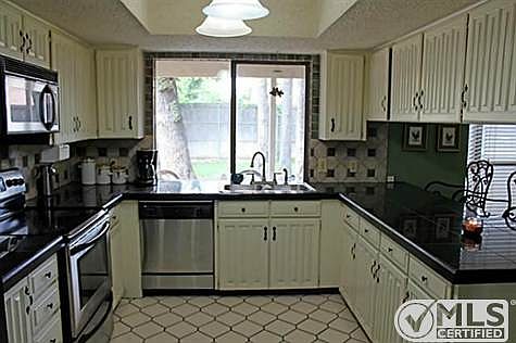 4th image of 4103 Abelia Ct