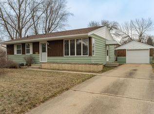 3811 3rd Pl NW, Rochester, MN 55901