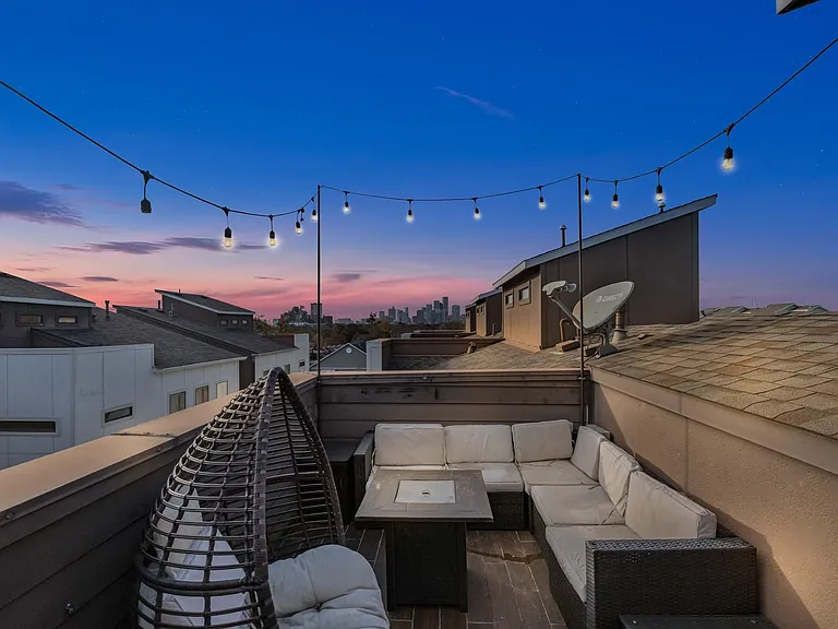 209 Burr St #D — Photo 14