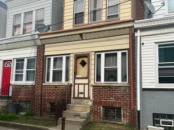 5721 N Lawrence St, Philadelphia, PA 19120