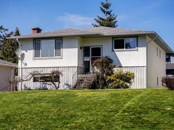 538 Warren Ave, Saanich, BC V8Z 2J5