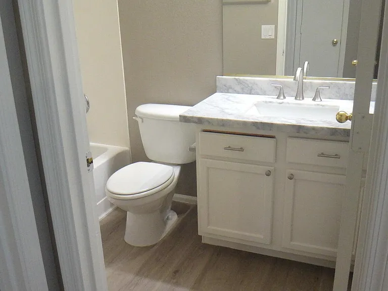 12525 W Reade Ave — Photo 27