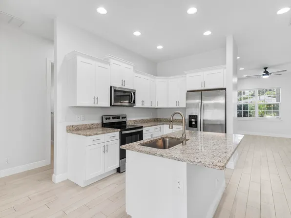 2168 Bridgehampton Terrace, Vero Beach, FL 32966