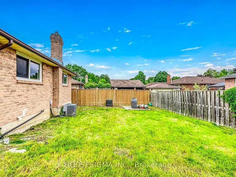 115 Scenic Wood Cres — Photo 42